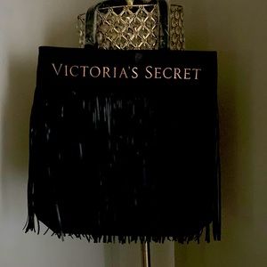 Victoria Secret bag New Black with gold letters looks like horsehair strings ⭐️